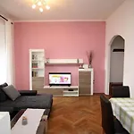 Apartament Apartment Una Pula