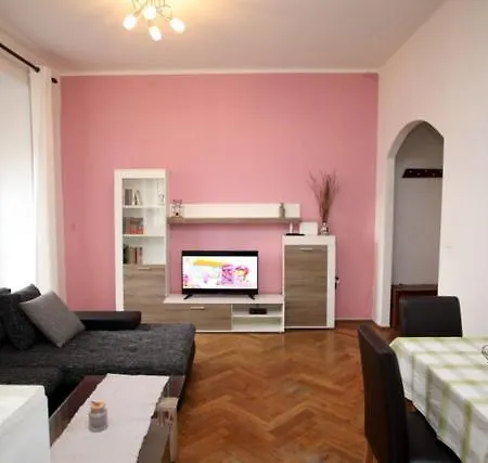 Διαμέρισμα Apartment Una Πούλα
