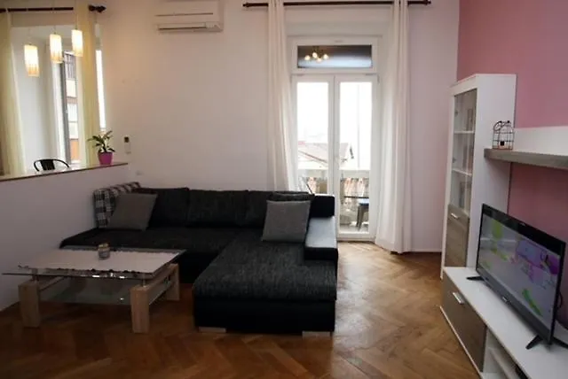 Apartman Apartment Una *
