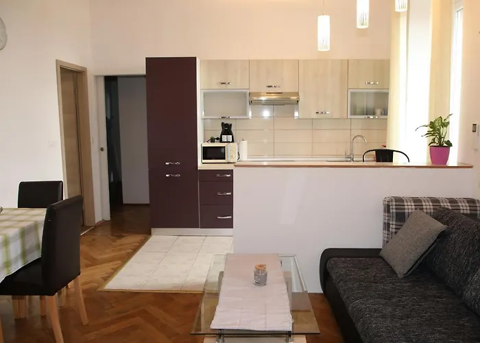 Apartment Una * Póla